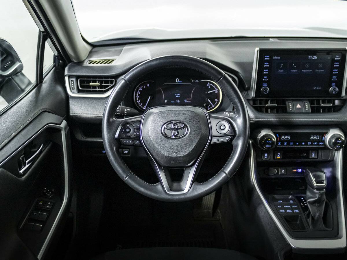 Купить Toyota RAV4 с пробегом. Фото: #9