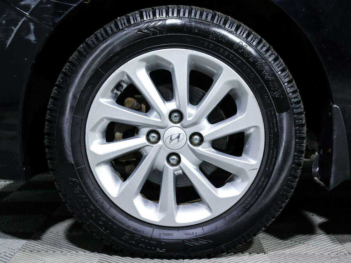 Купить Hyundai Solaris с пробегом. Фото: #12