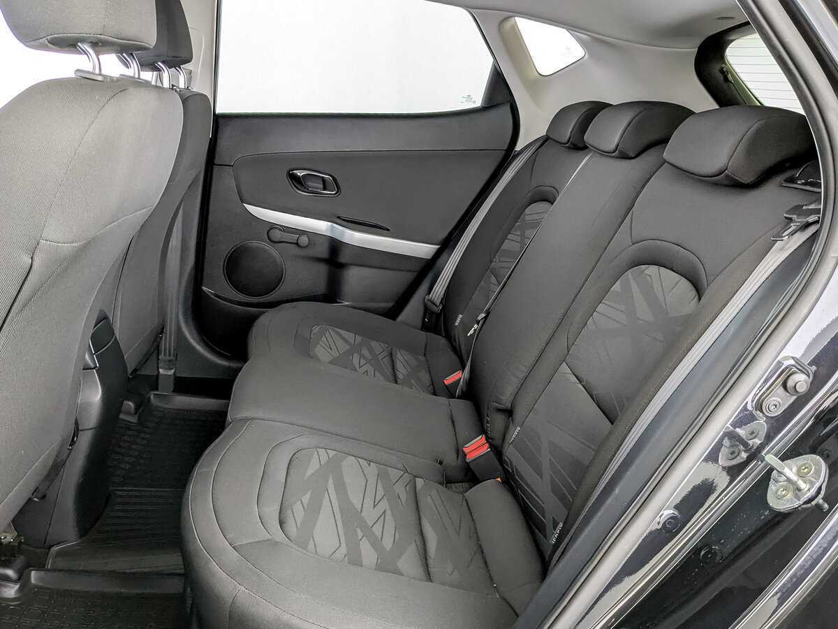 Купить Kia Ceed с пробегом. Фото: #11
