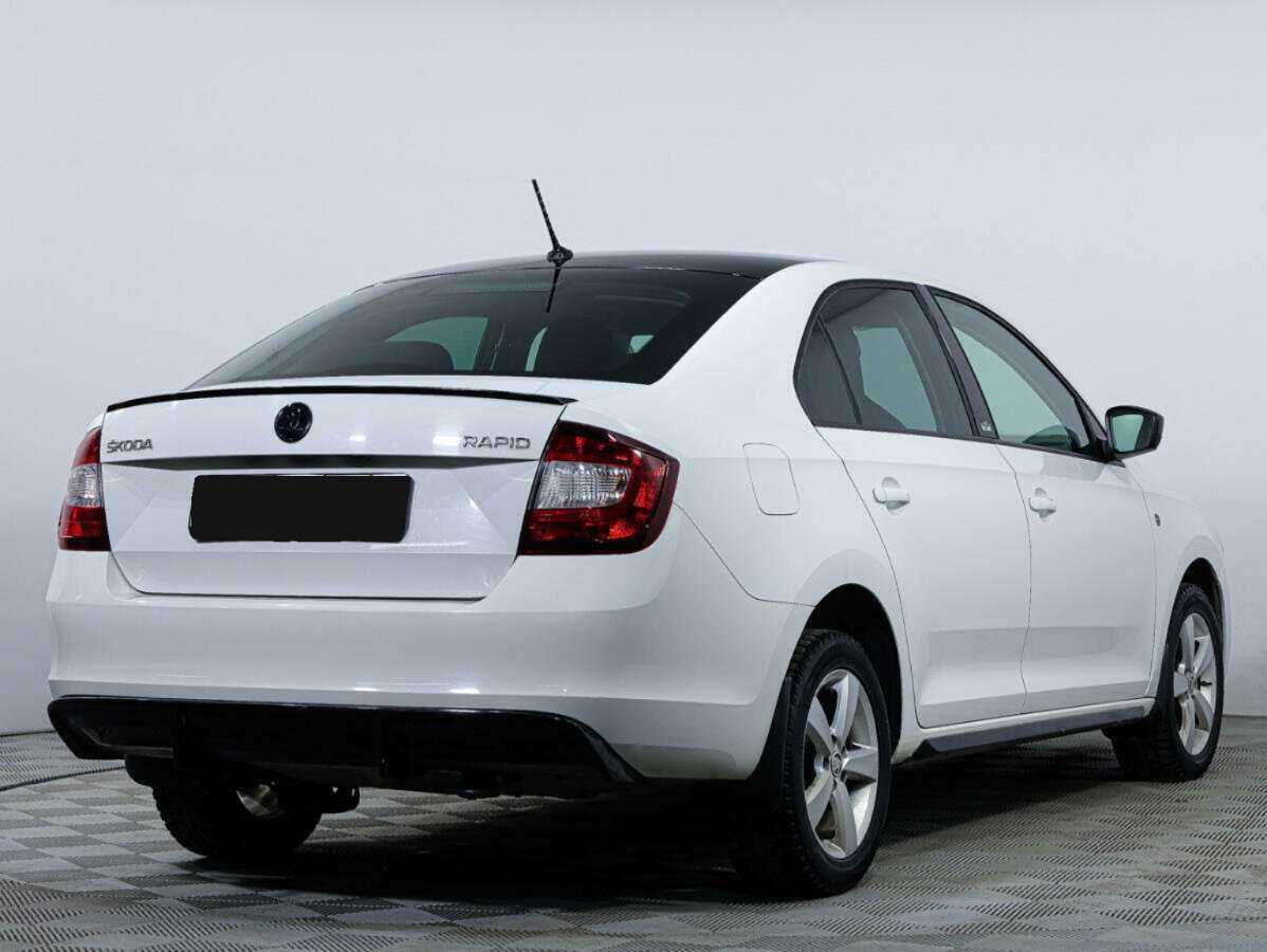 Купить Skoda Rapid с пробегом. Фото: #4