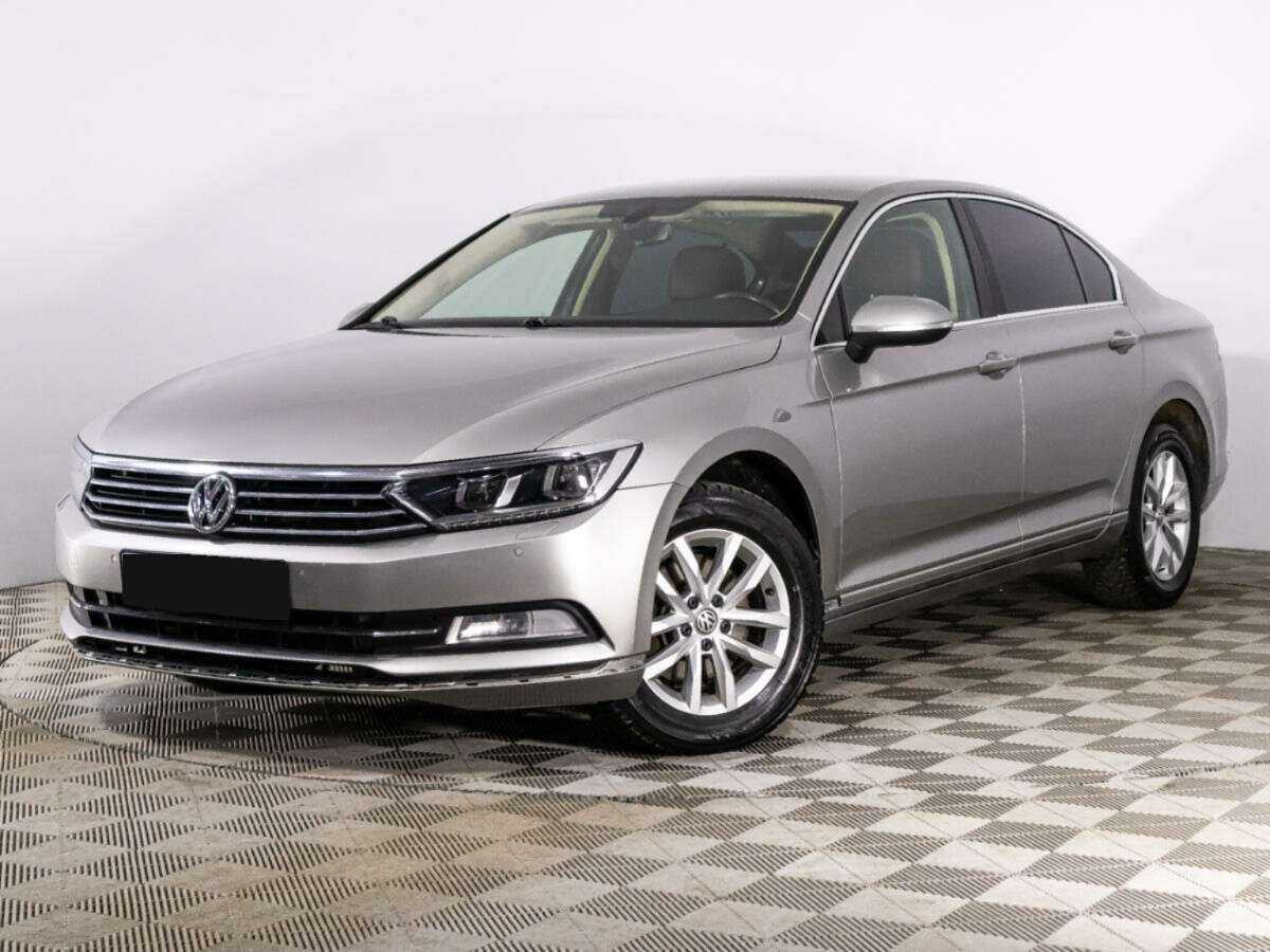 Купить Volkswagen Passat с пробегом. Посмотреть фото