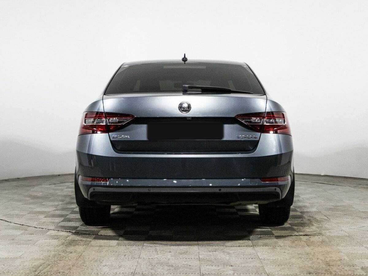 Купить Skoda Superb с пробегом. Фото: #5