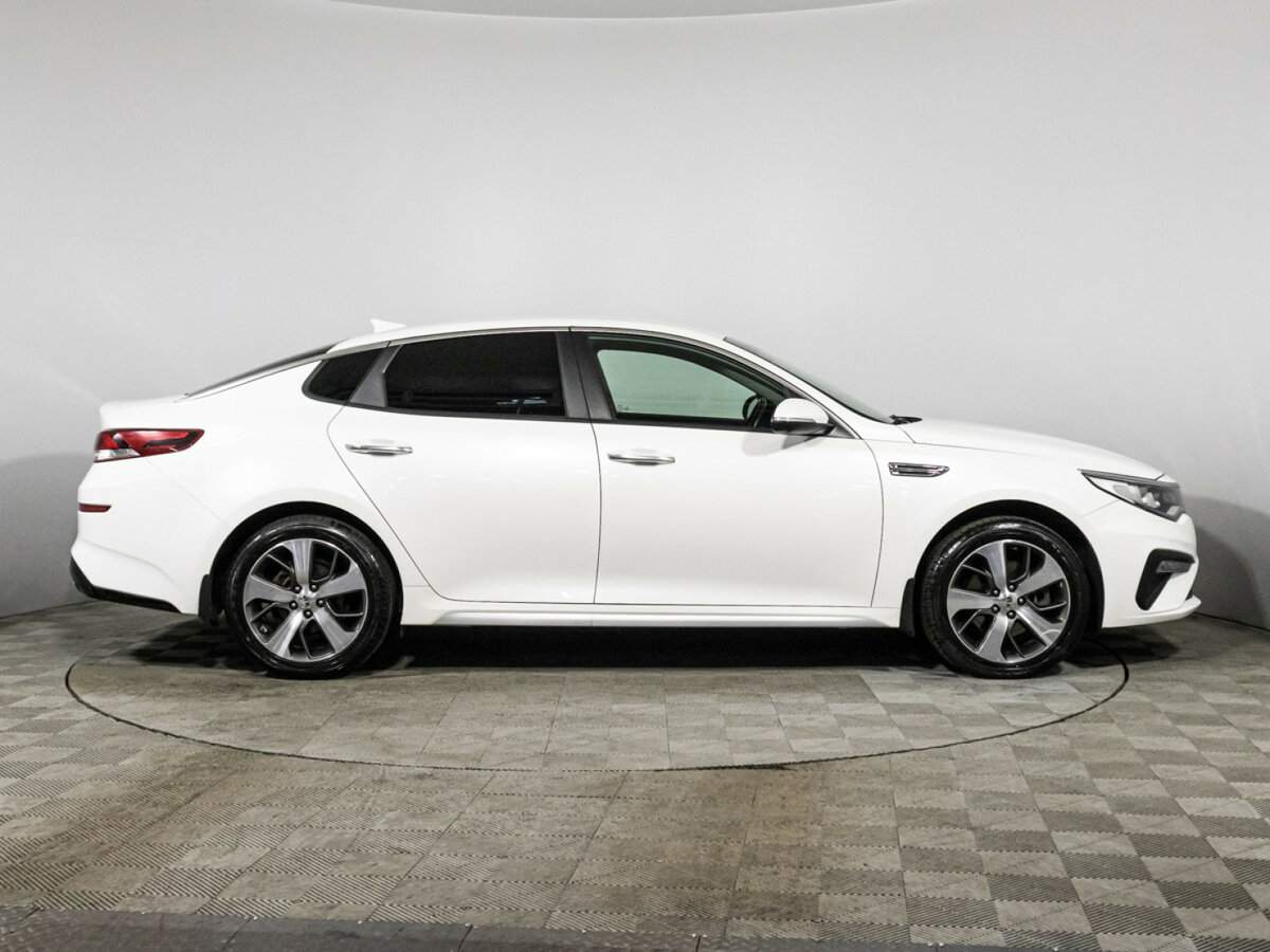 Купить Kia Optima с пробегом. Фото: #3