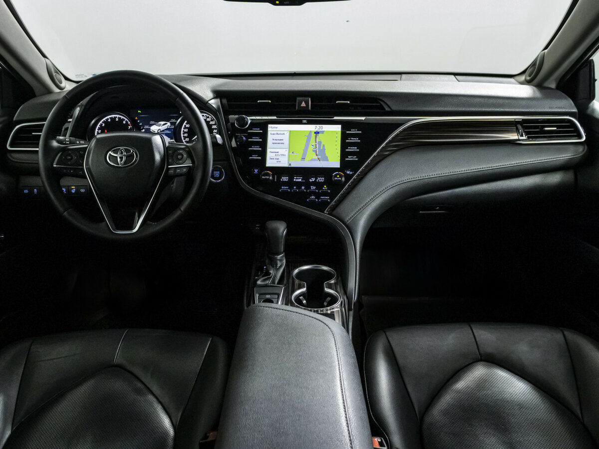 Купить Toyota Camry с пробегом. Фото: #11