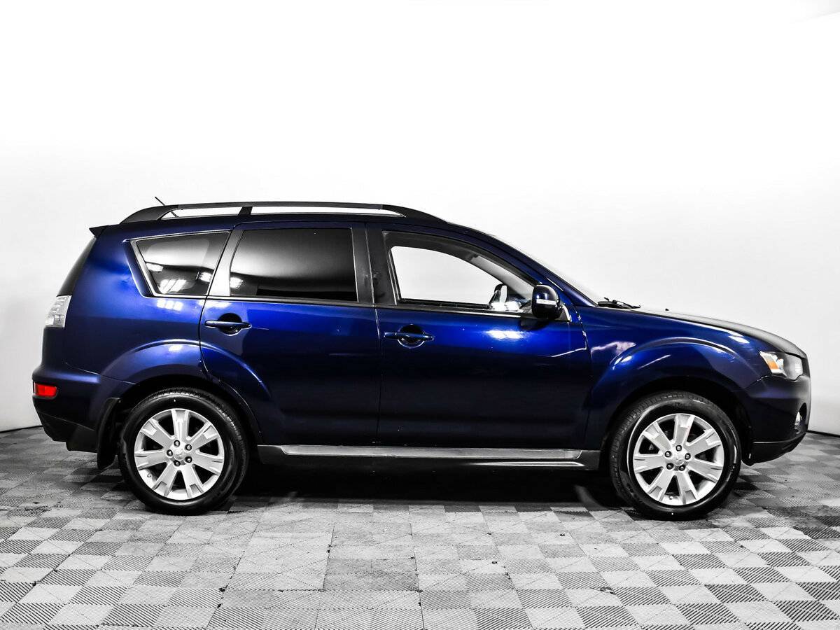 Купить Mitsubishi Outlander с пробегом. Фото: #3