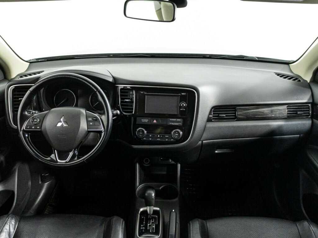 Купить Mitsubishi Outlander с пробегом. Фото: #12
