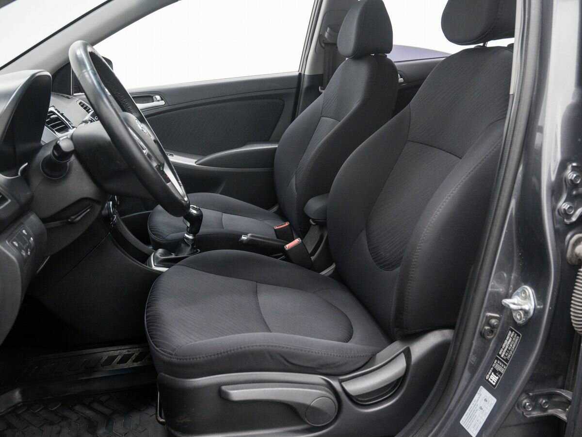 Купить Hyundai Solaris с пробегом. Фото: #14