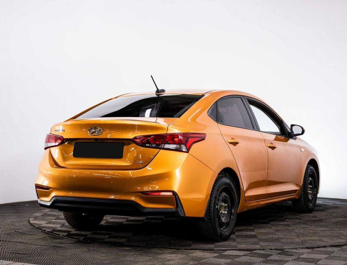 Купить Hyundai Solaris с пробегом. Фото: #5