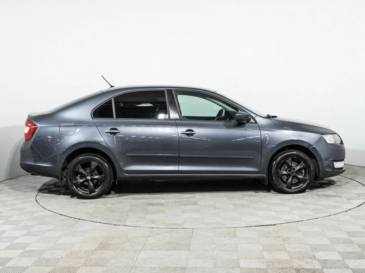 Купить Skoda Rapid с пробегом. Фото: #3