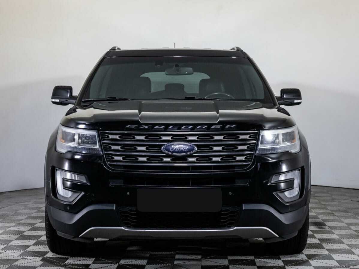 Купить Ford Explorer с пробегом. Фото: #1