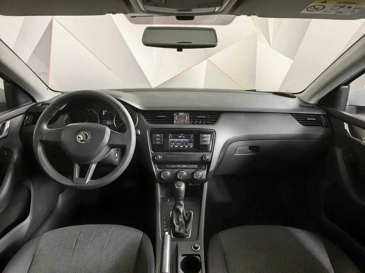 Купить Skoda Octavia с пробегом. Фото: #9