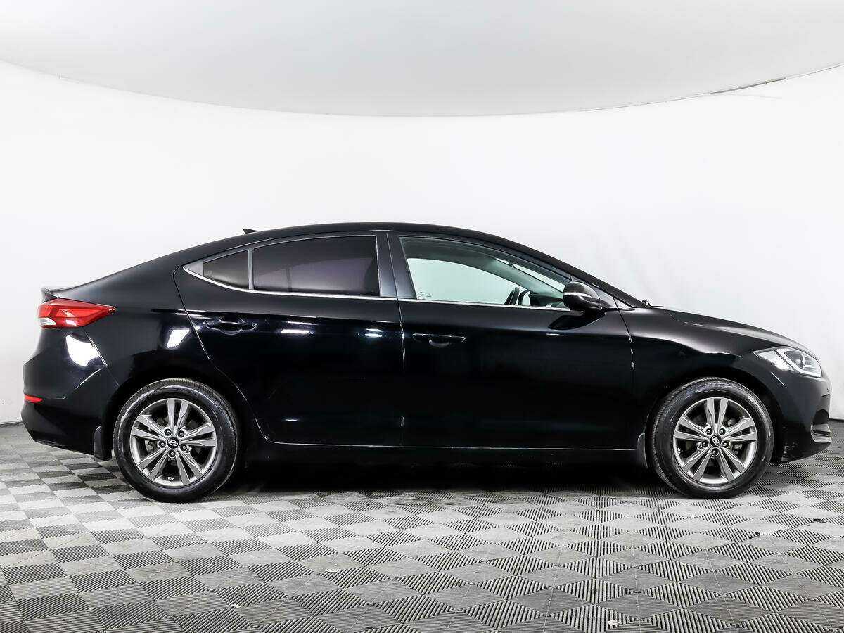 Купить Hyundai Elantra с пробегом. Фото: #3