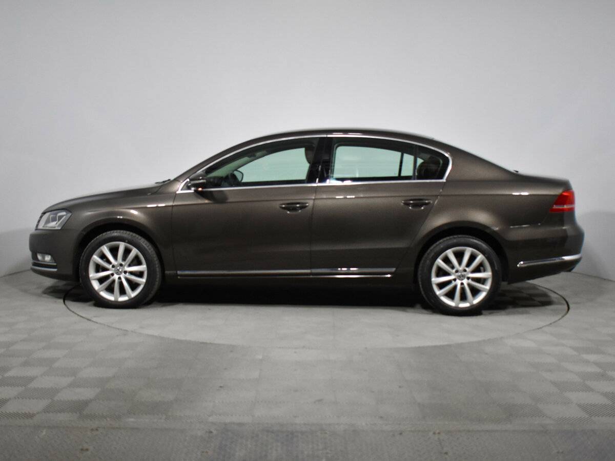 Купить Volkswagen Passat с пробегом. Фото: #7
