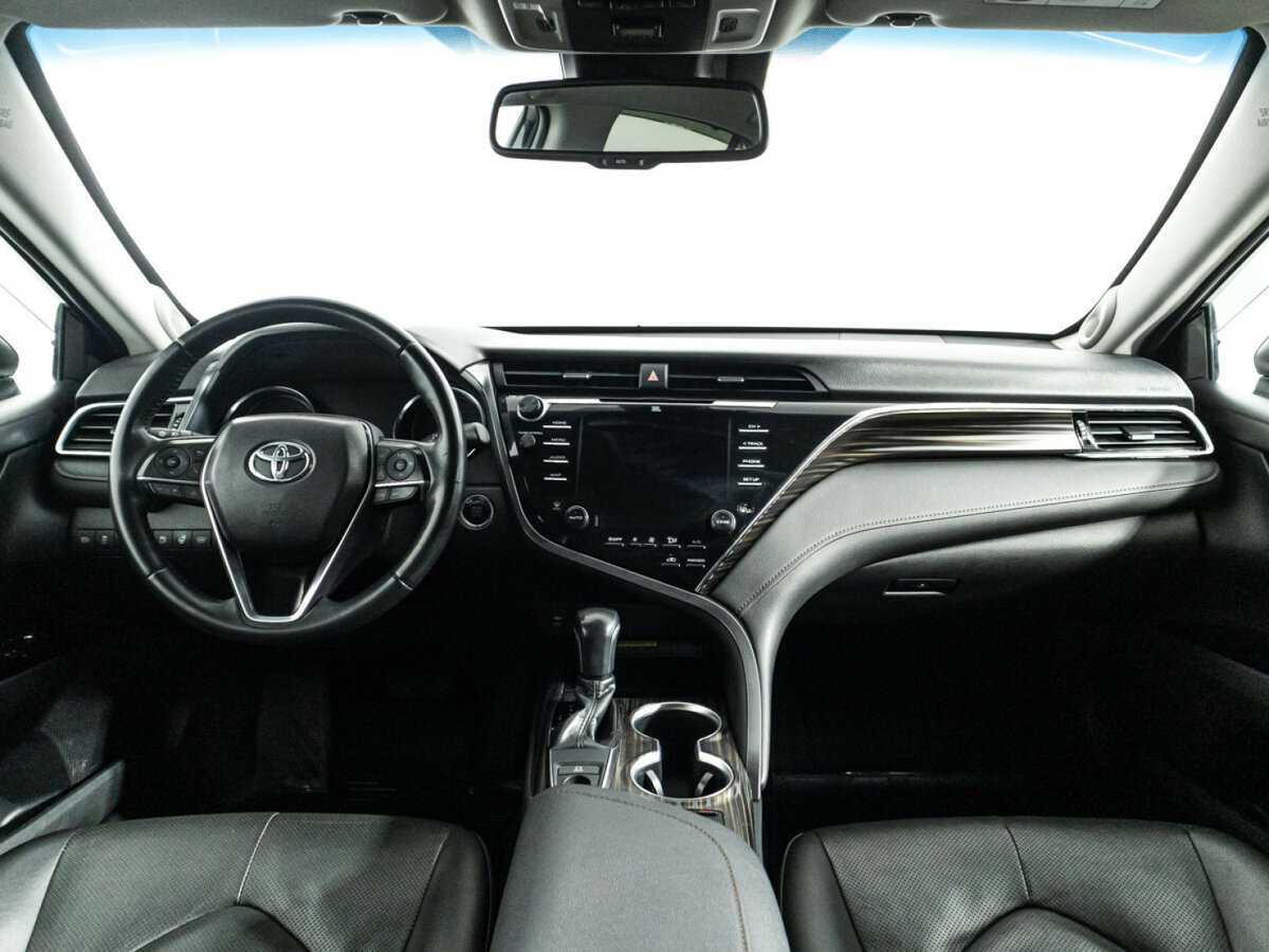 Купить Toyota Camry с пробегом. Фото: #12