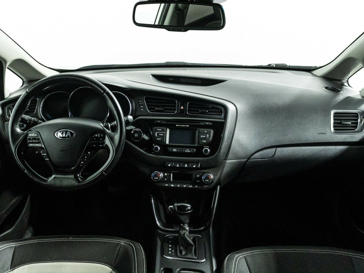 Купить Kia Ceed с пробегом. Фото: #12