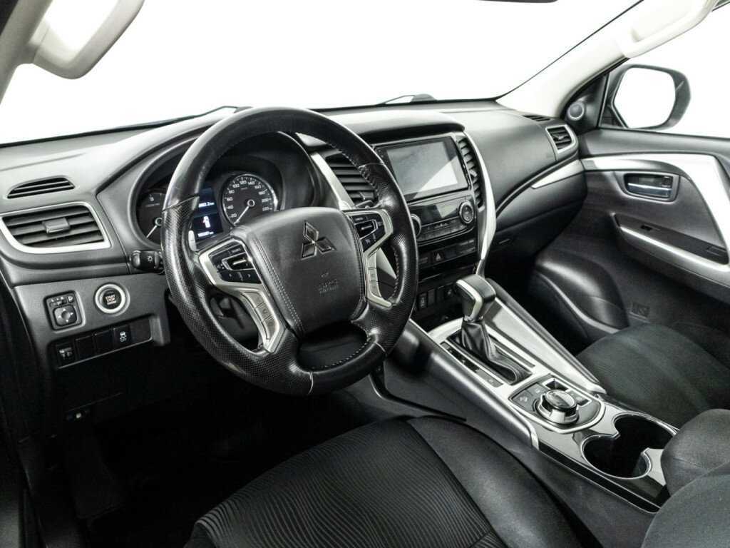 Купить Mitsubishi Pajero Sport с пробегом. Фото: #10