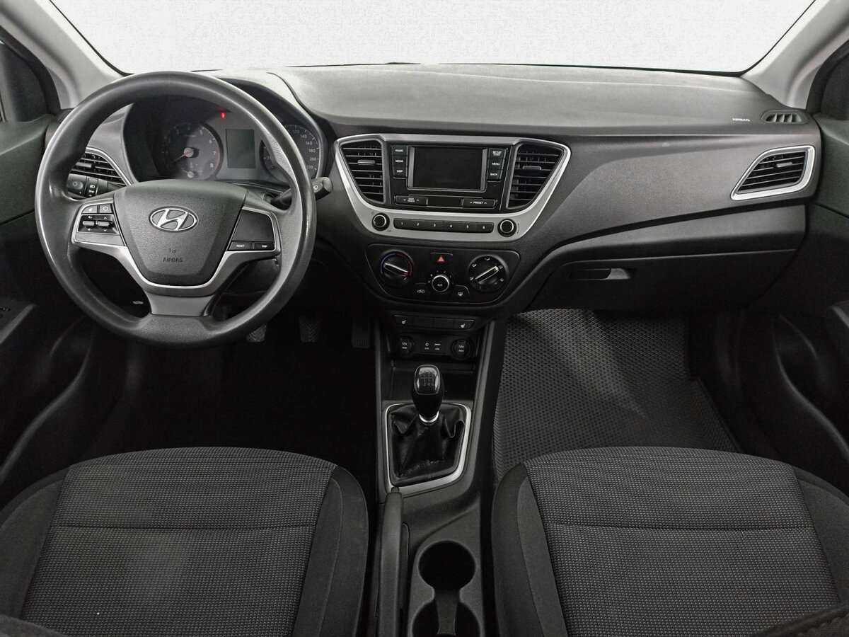 Купить Hyundai Solaris с пробегом. Фото: #11