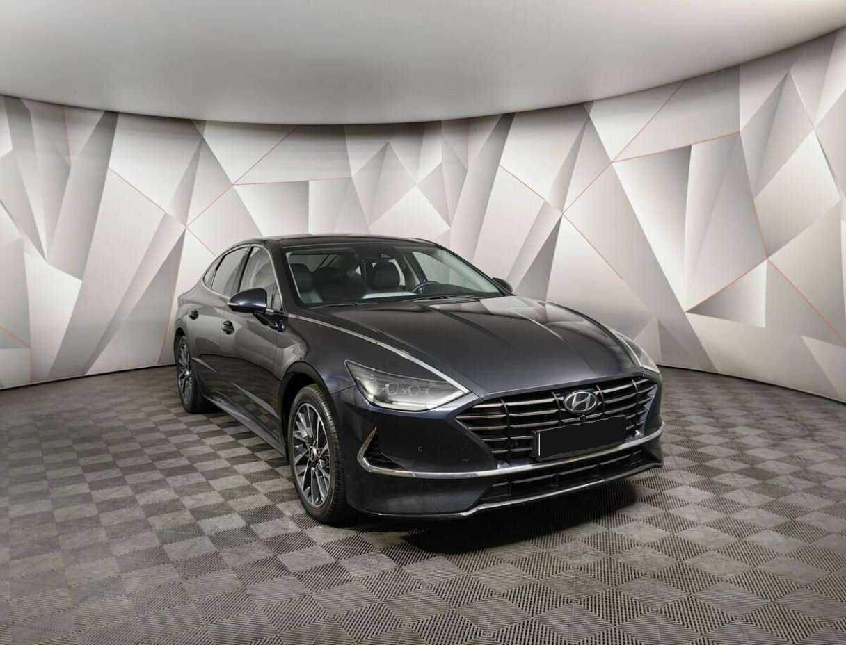 Купить Hyundai Sonata с пробегом. Фото: #2