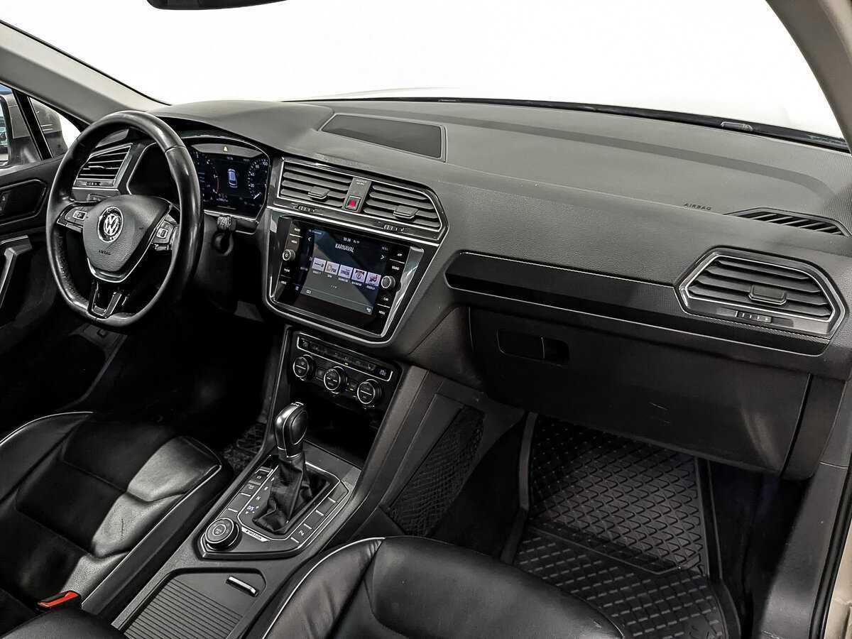 Купить Volkswagen Tiguan с пробегом. Фото: #10