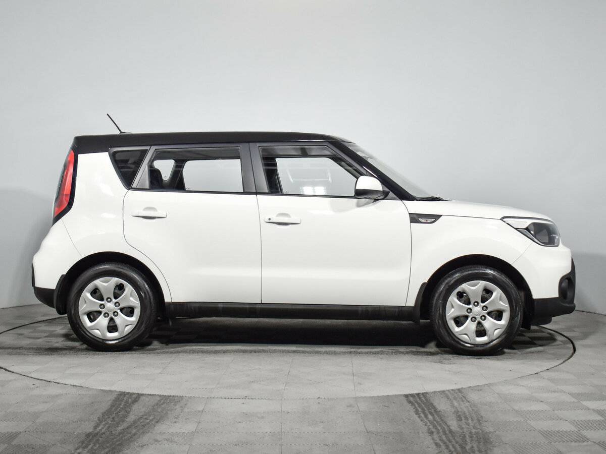 Купить Kia Soul с пробегом. Фото: #3