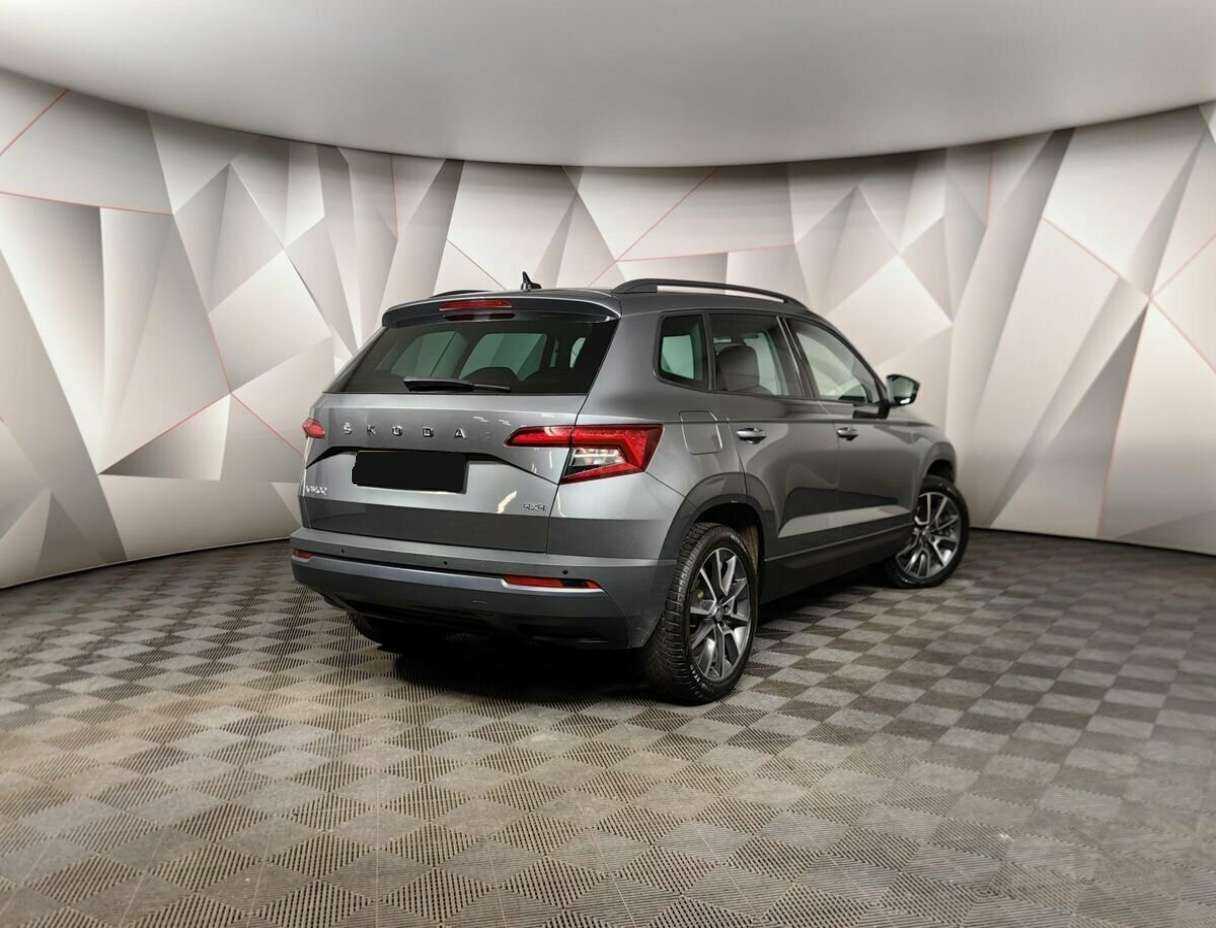 Купить Skoda Karoq с пробегом. Фото: #1
