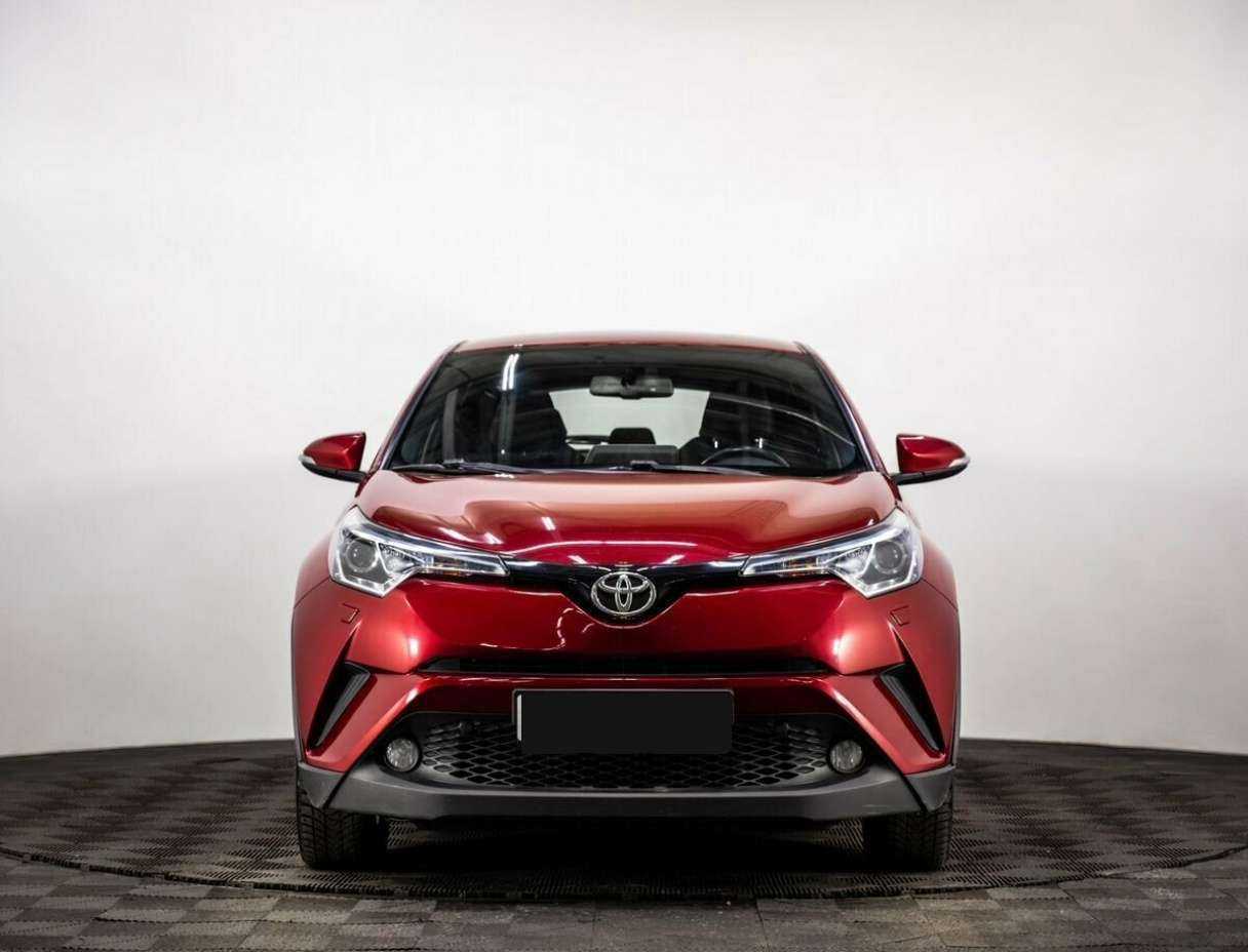 Купить Toyota C-HR с пробегом. Фото: #0