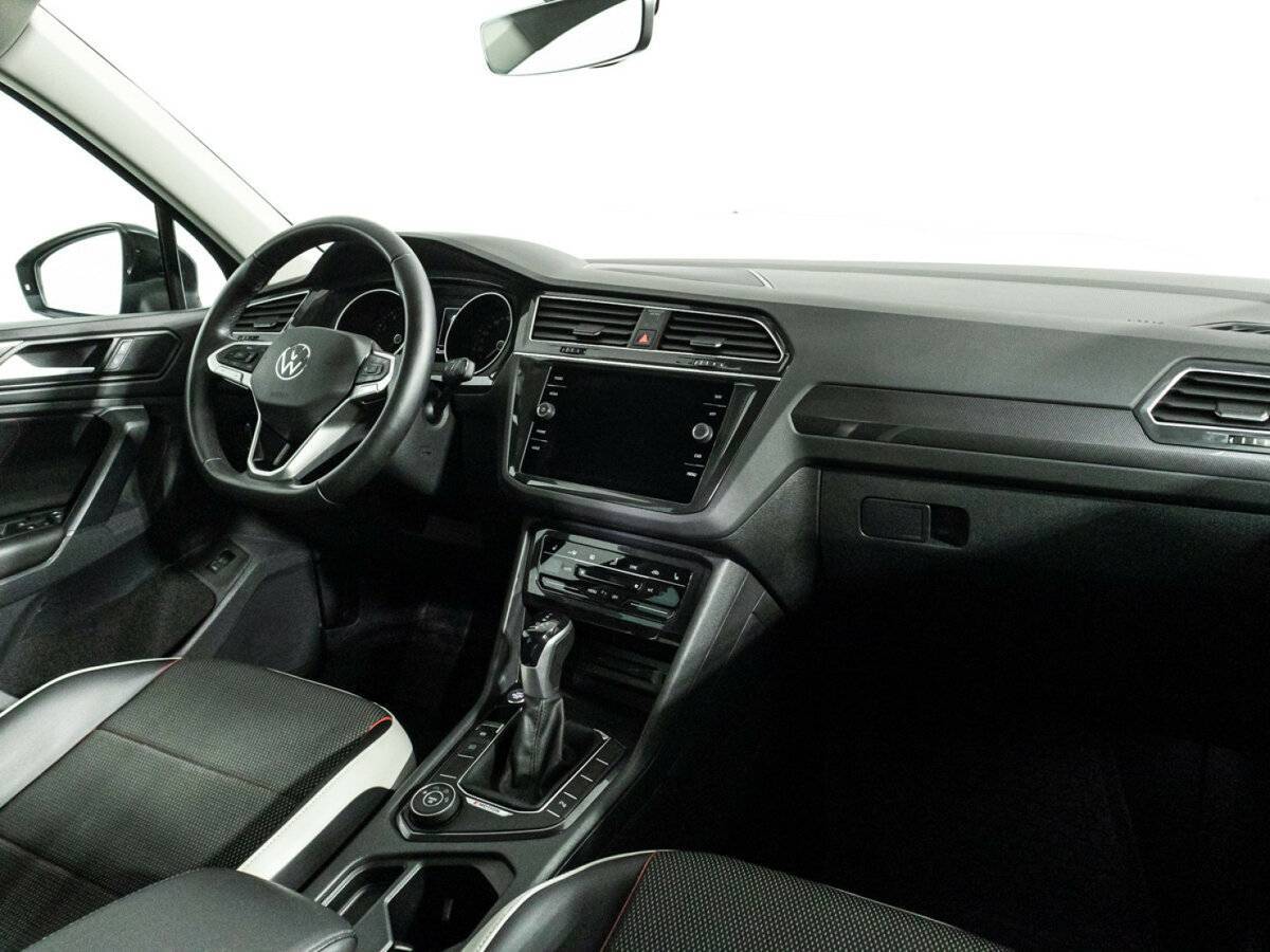 Купить Volkswagen Tiguan с пробегом. Фото: #8