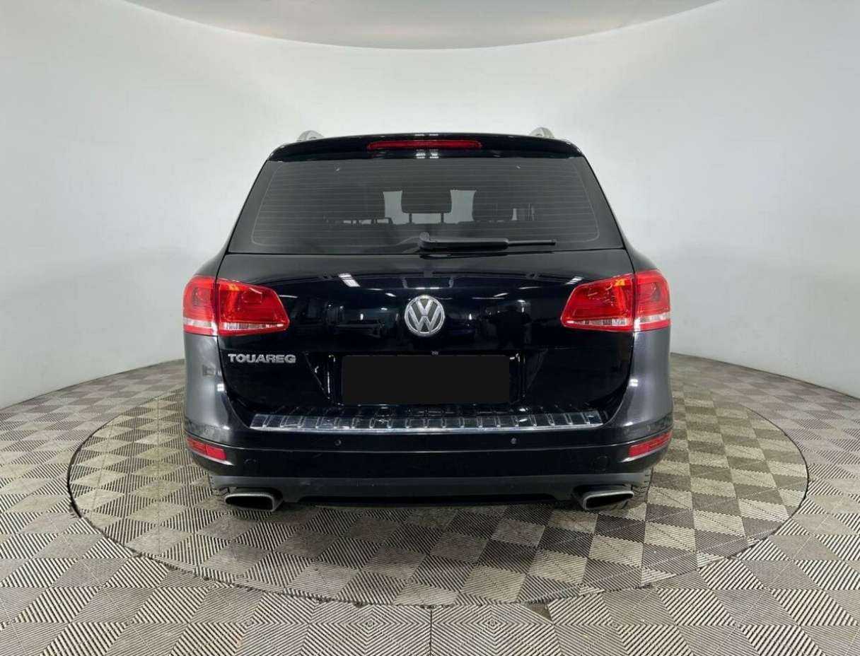 Купить Volkswagen Touareg с пробегом. Фото: #2