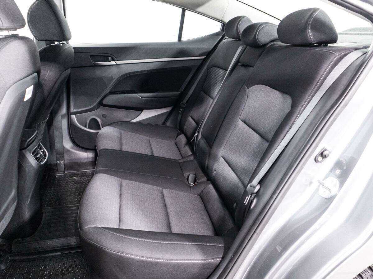 Купить Hyundai Elantra с пробегом. Фото: #9