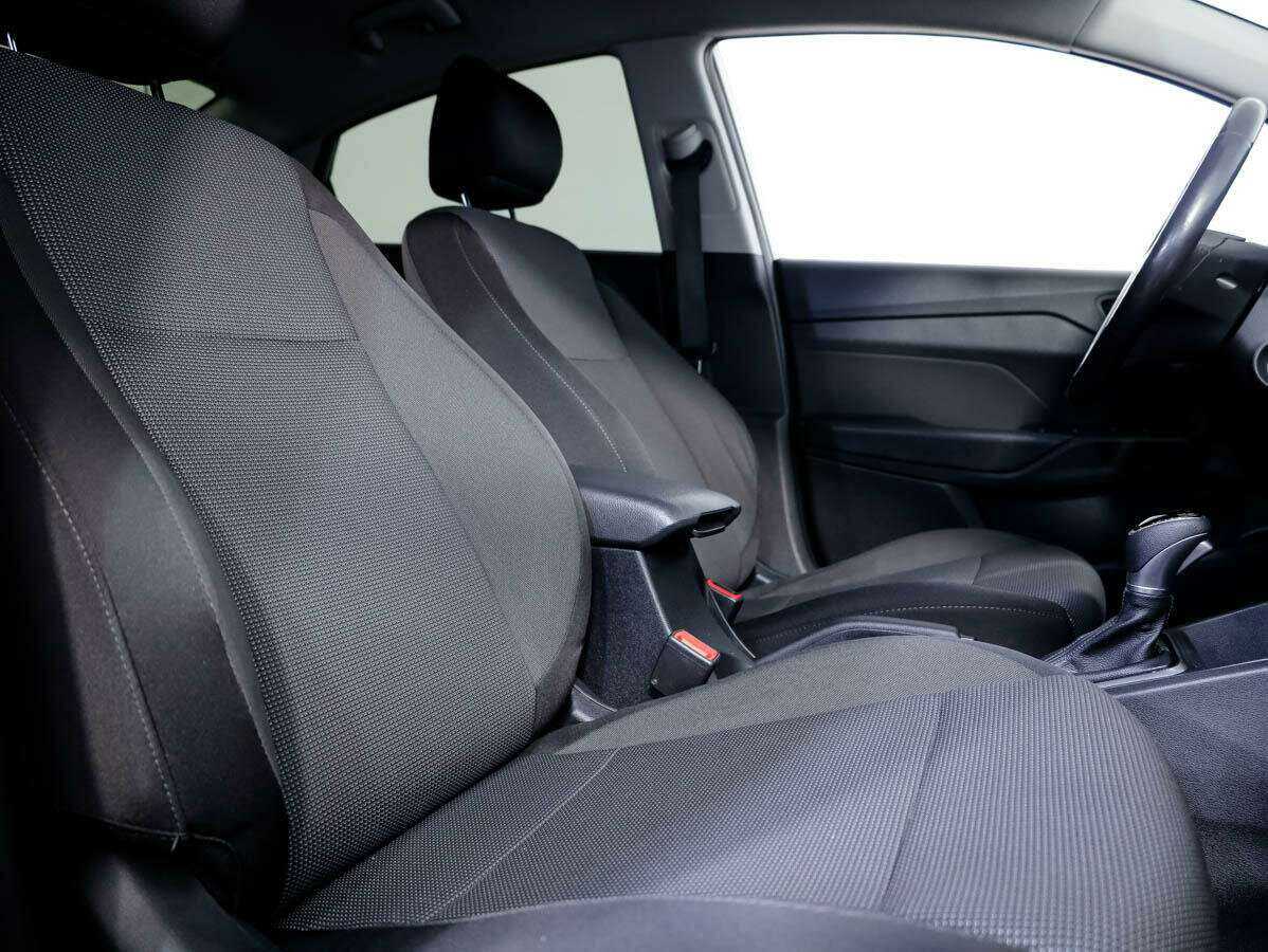 Купить Hyundai Solaris с пробегом. Фото: #10