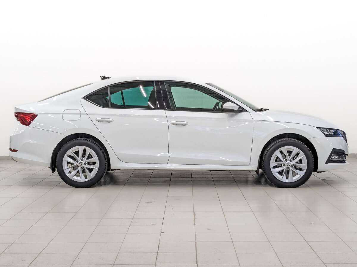 Купить Skoda Octavia с пробегом. Фото: #3