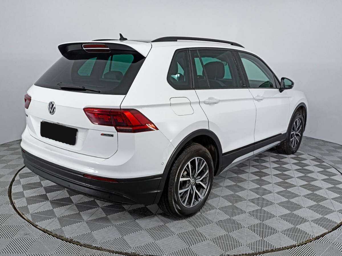 Купить Volkswagen Tiguan с пробегом. Фото: #4