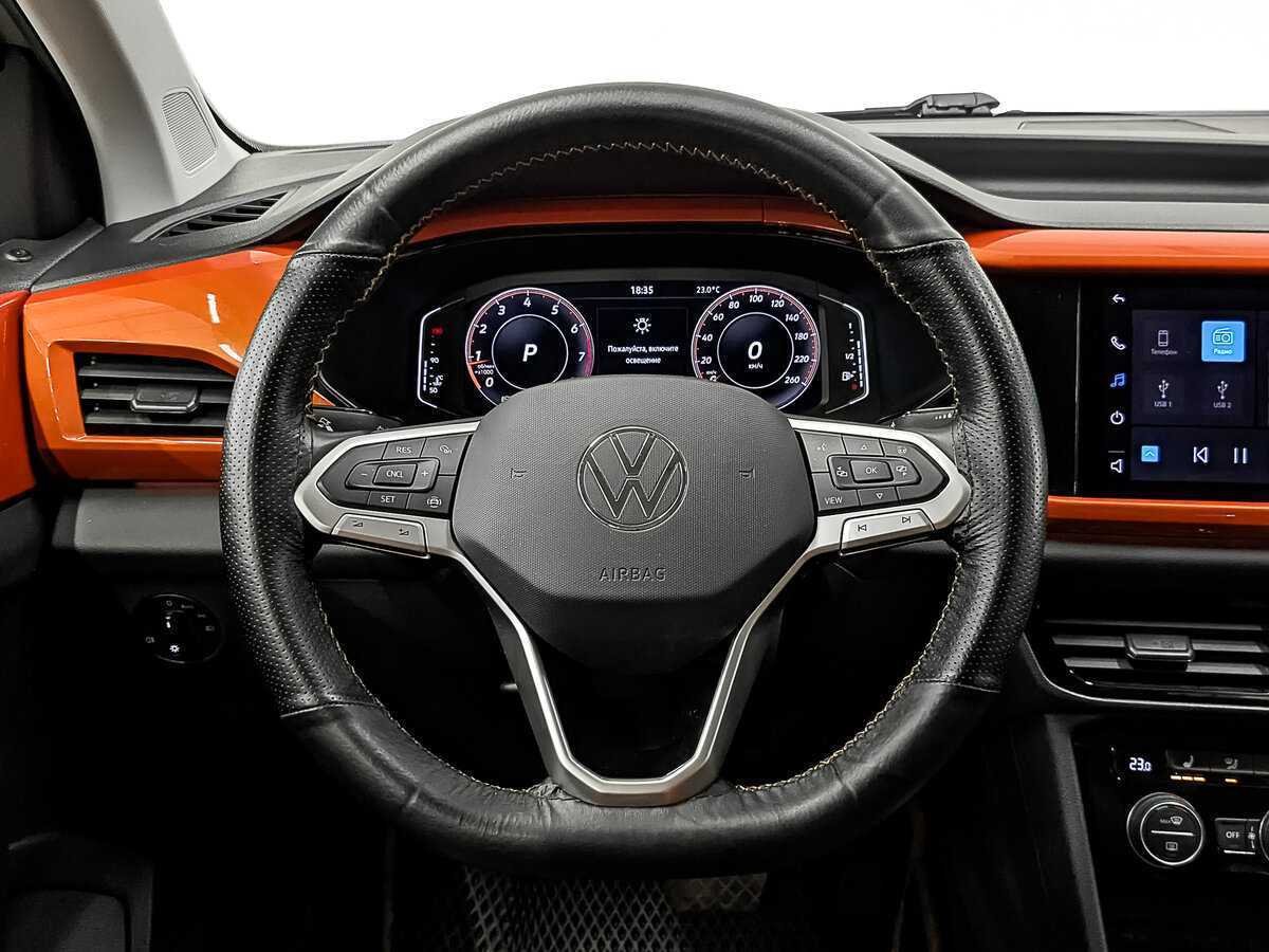 Купить Volkswagen Taos с пробегом. Фото: #21
