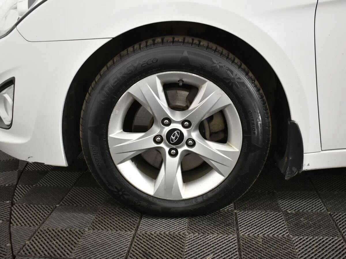 Купить Hyundai i40 с пробегом. Фото: #6