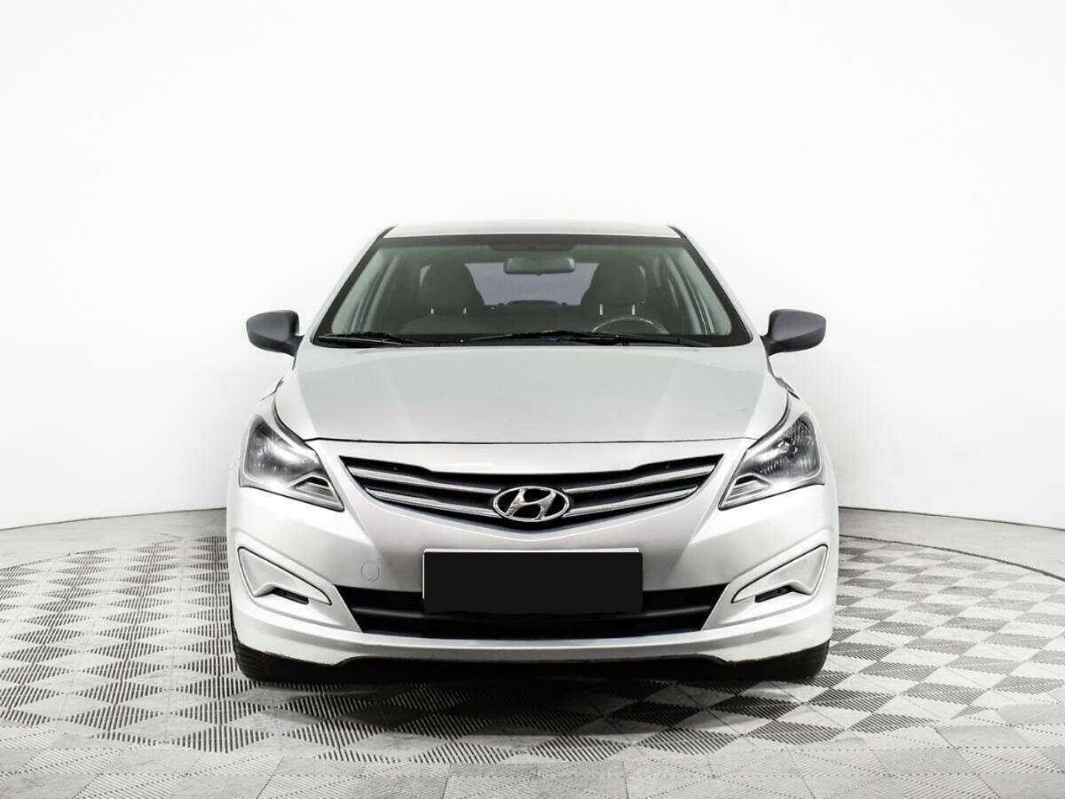Купить Hyundai Solaris с пробегом. Фото: #1