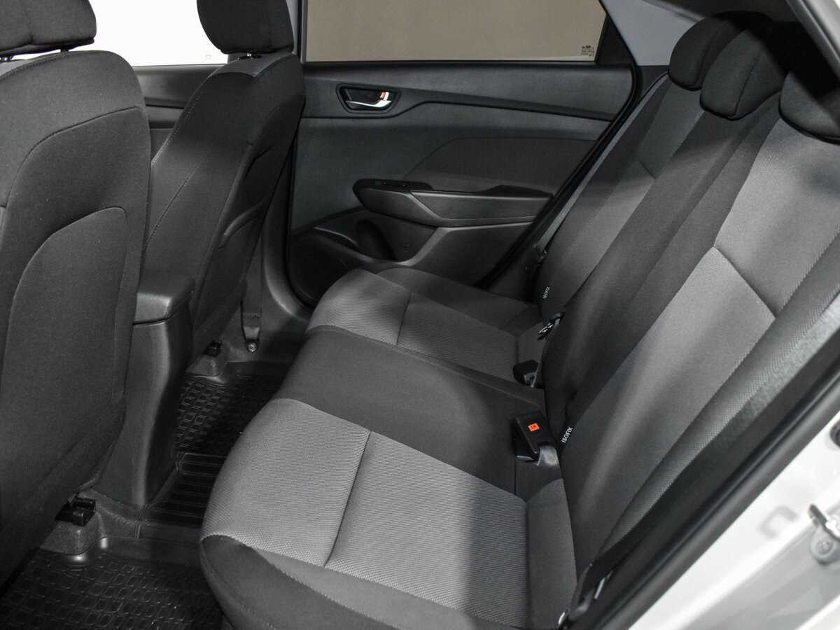 Купить Hyundai Solaris с пробегом. Фото: #11