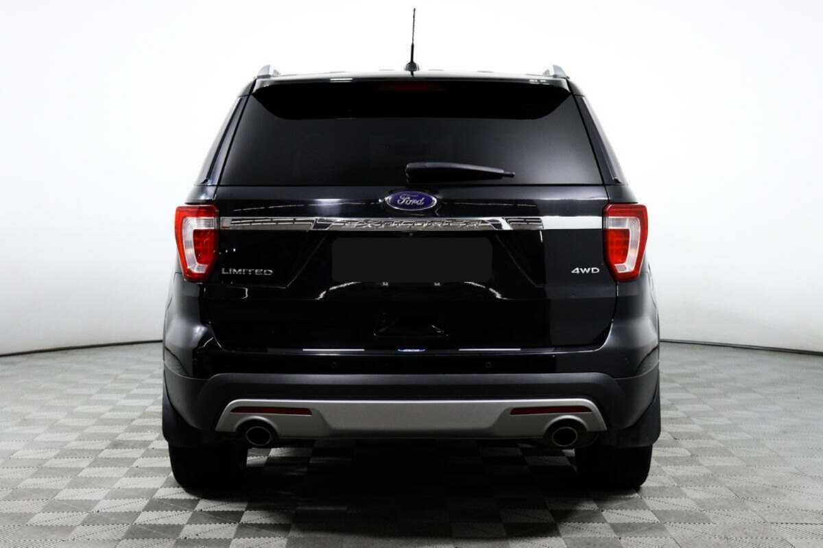 Купить Ford Explorer с пробегом. Фото: #5