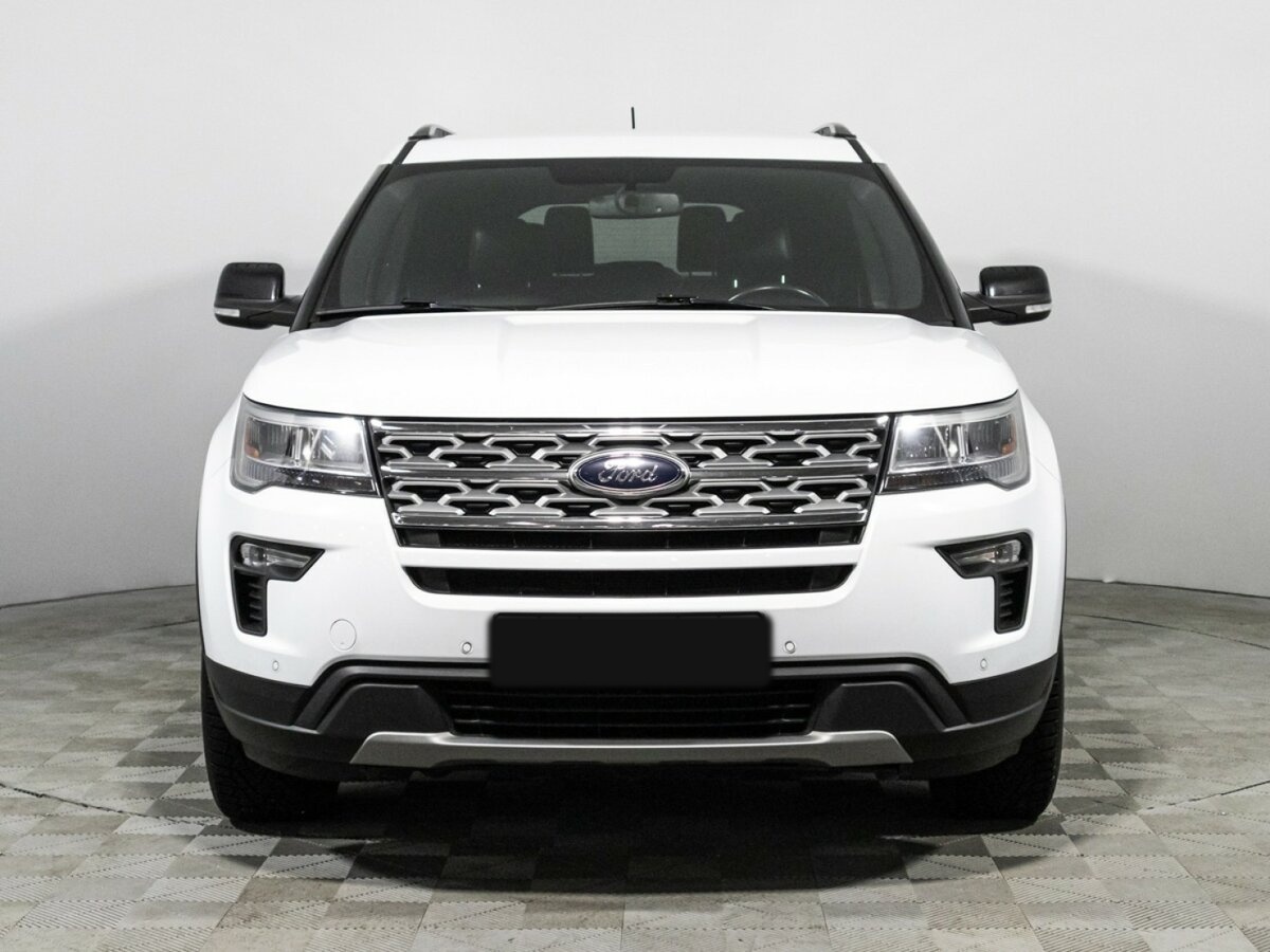 Купить Ford Explorer с пробегом. Фото: #1