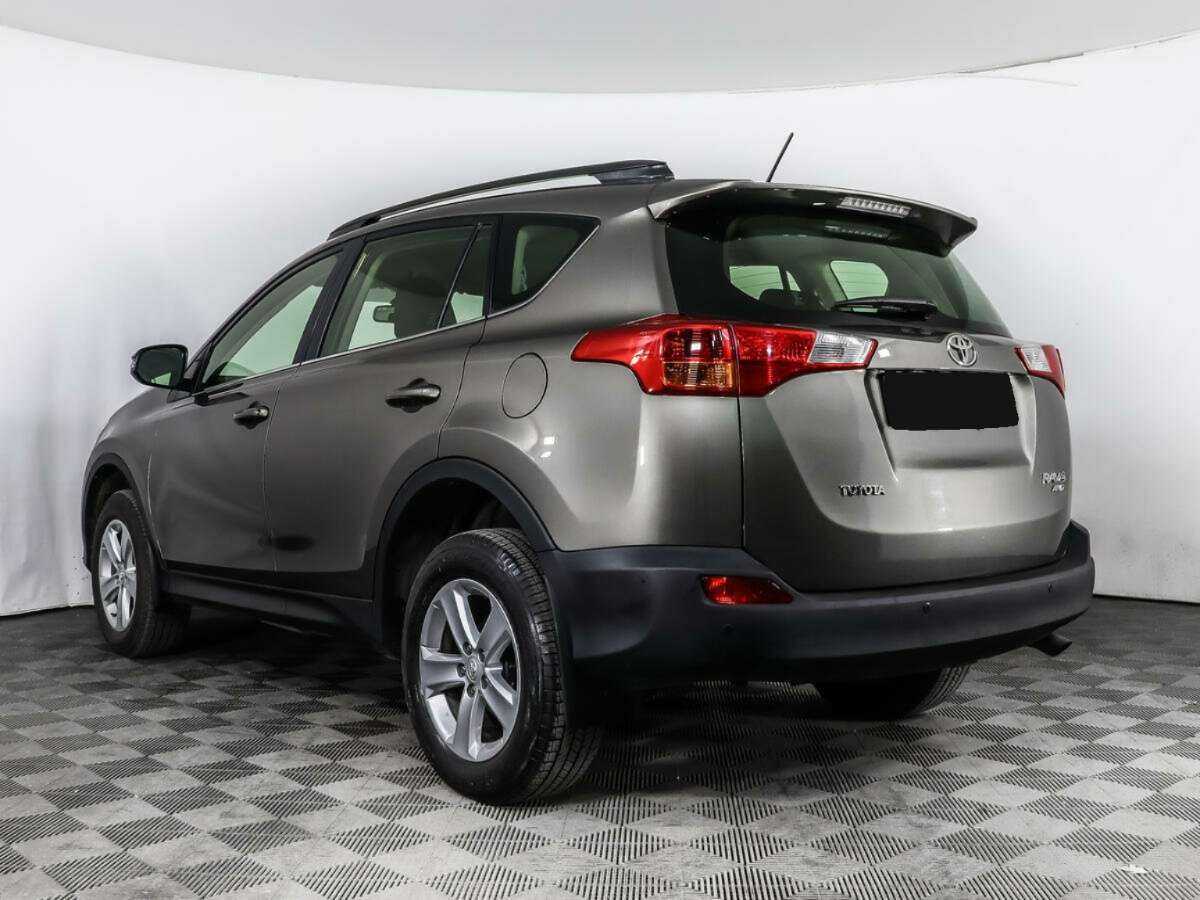 Купить Toyota RAV4 с пробегом. Фото: #6