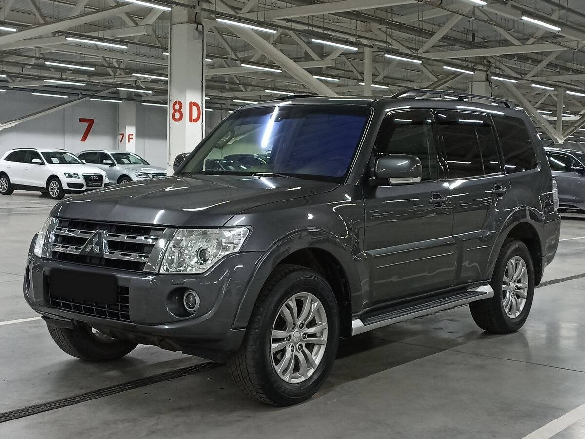 Купить Mitsubishi Pajero с пробегом. Фото: #0