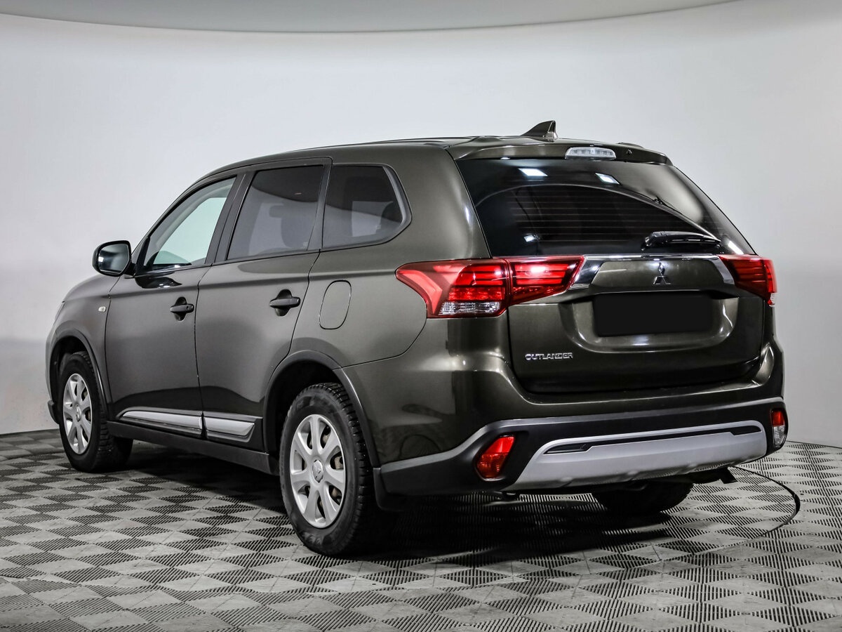Купить Mitsubishi Outlander с пробегом. Фото: #6