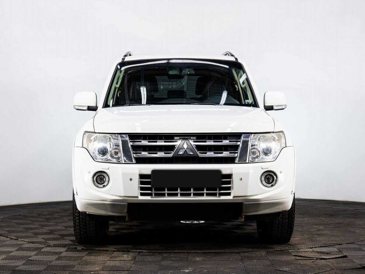 Купить Mitsubishi Pajero с пробегом. Фото: #1