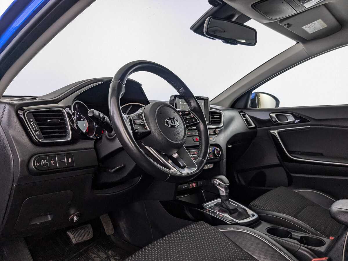 Купить Kia Ceed с пробегом. Фото: #14