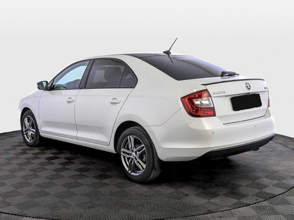 Купить Skoda Rapid с пробегом. Фото: #6