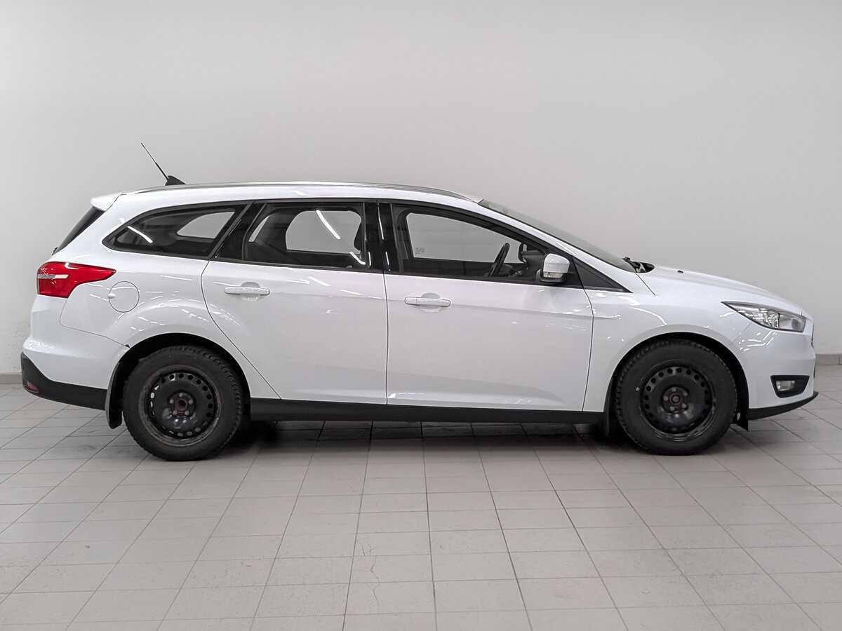 Купить Ford Focus с пробегом. Фото: #3