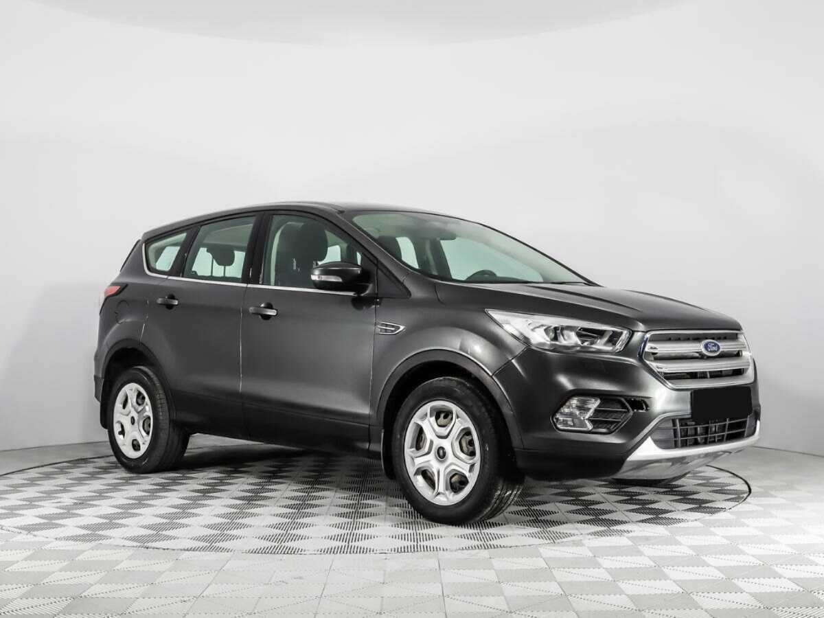 Купить Ford Kuga с пробегом. Фото: #2