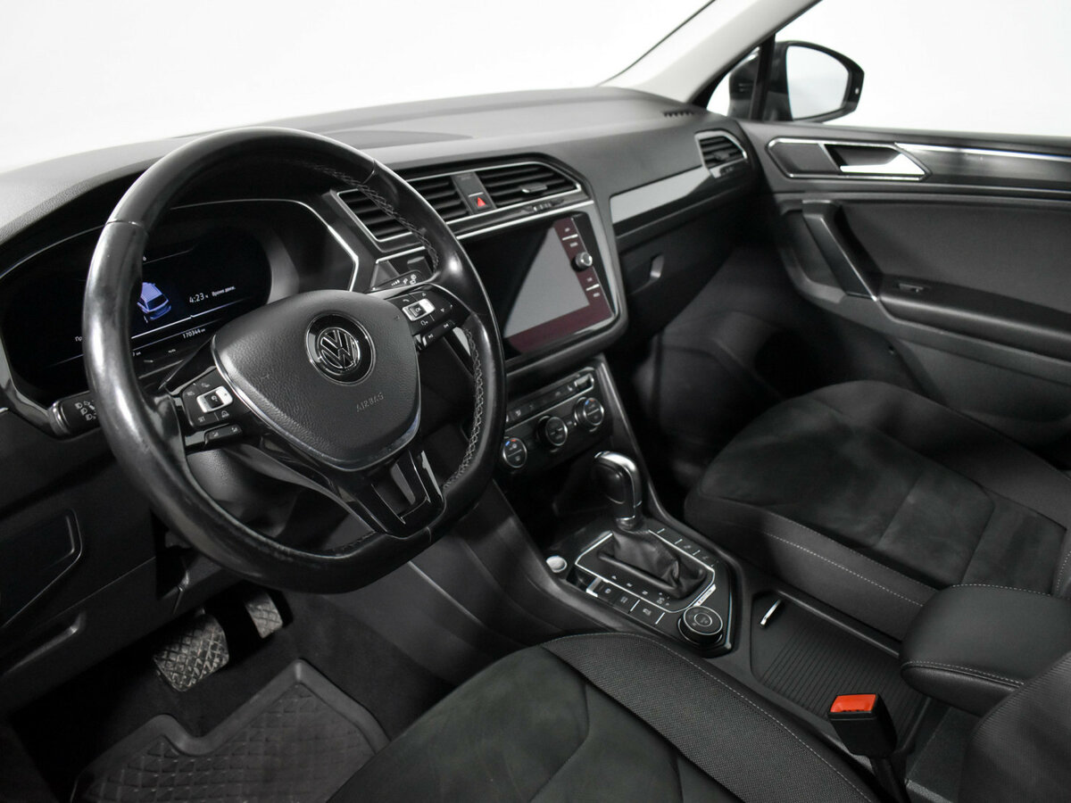 Купить Volkswagen Tiguan с пробегом. Фото: #7