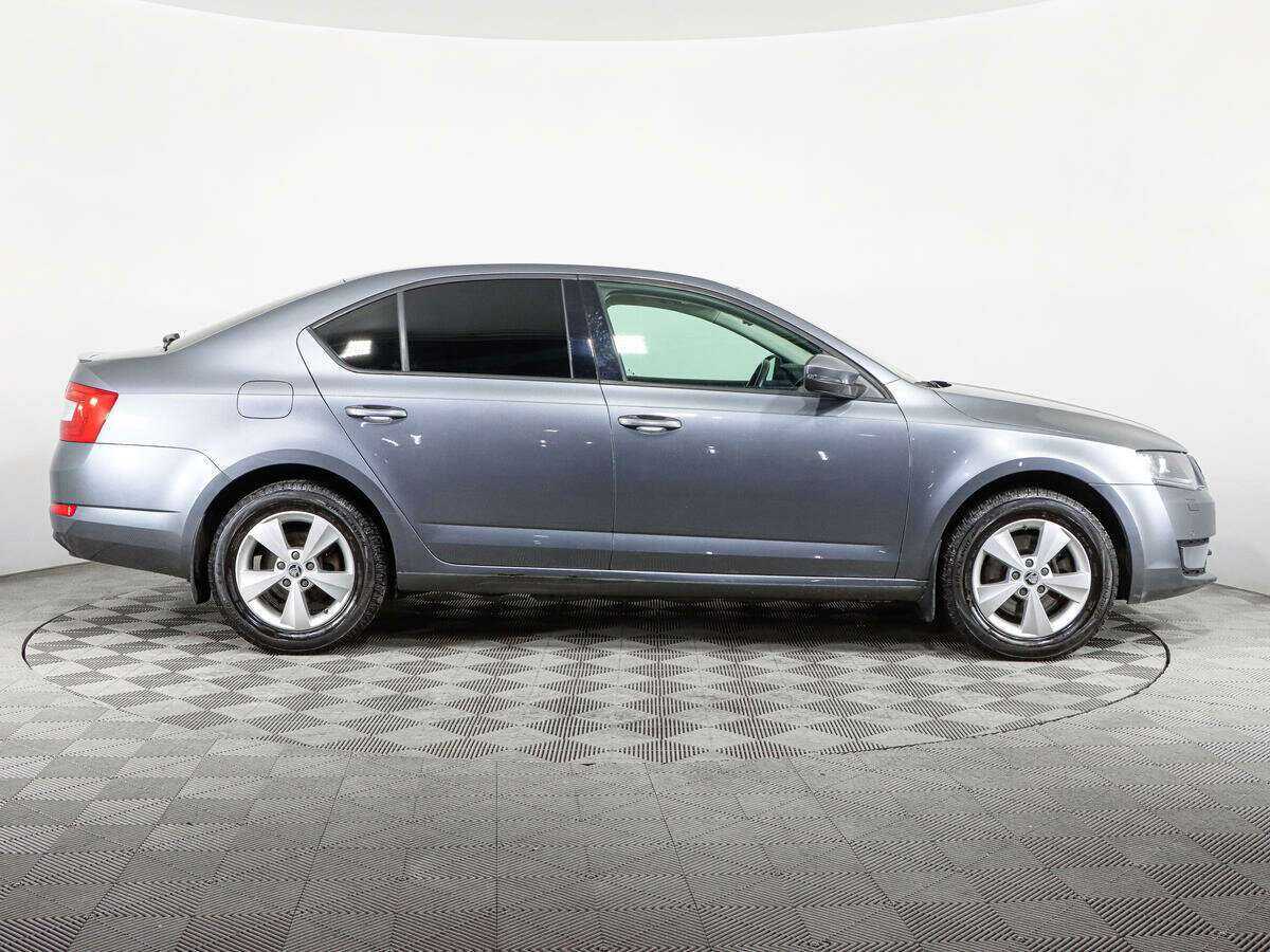 Купить Skoda Octavia с пробегом. Фото: #3