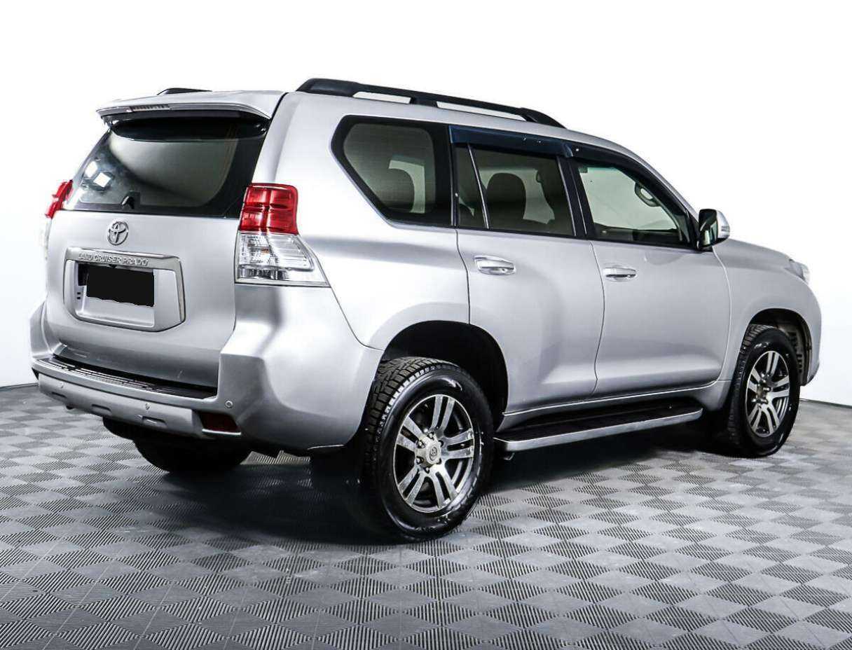 Купить Toyota Land Cruiser Prado с пробегом. Фото: #4