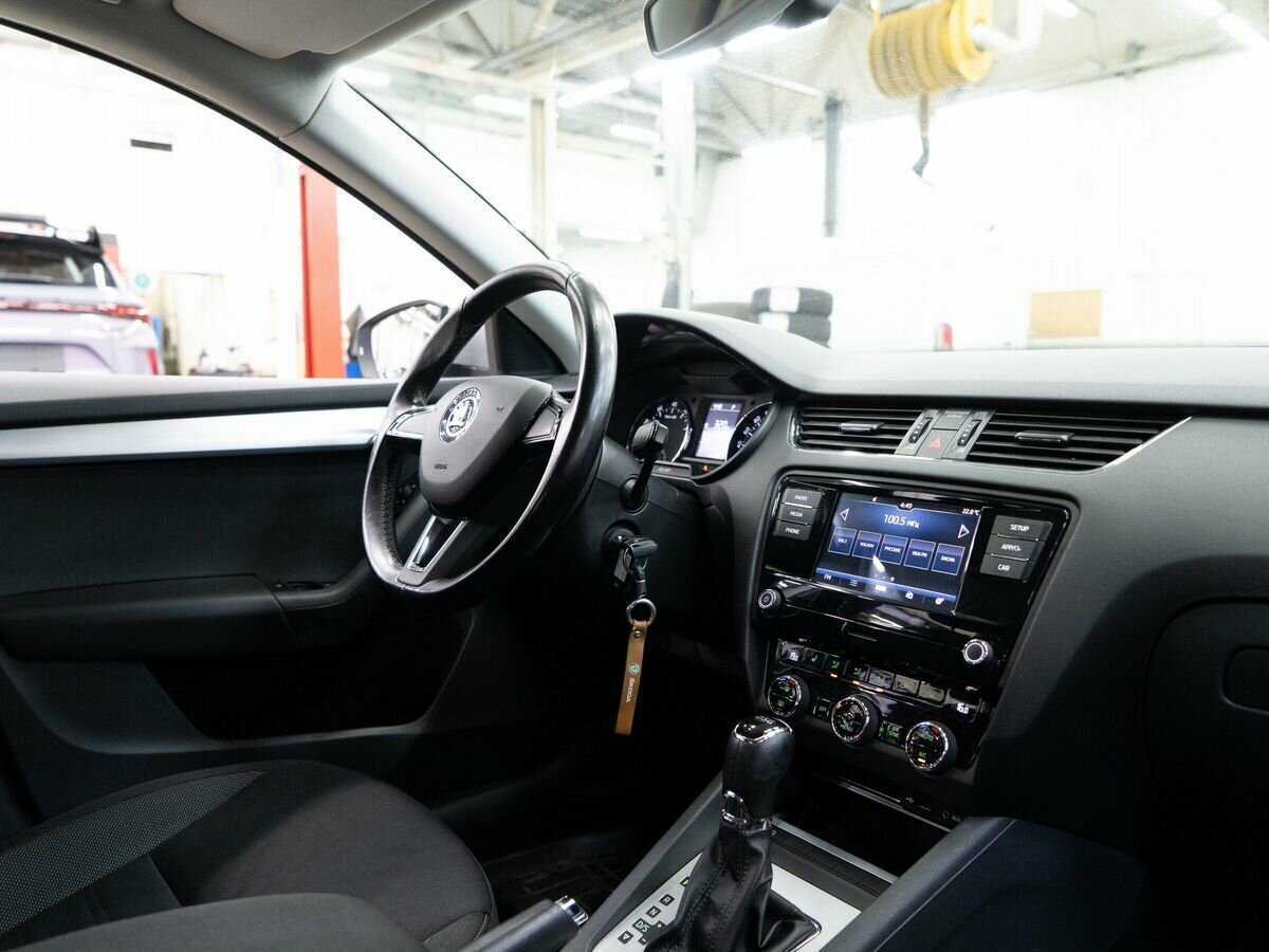 Купить Skoda Octavia с пробегом. Фото: #15